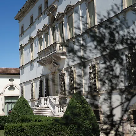 Residenza Vecelli Cavriani Mozzecane
