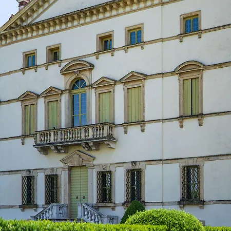 Residenza Vecelli Cavriani Mozzecane
