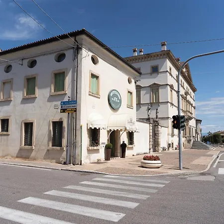 Maison d'hôtes Residenza Vecelli Cavriani 4*